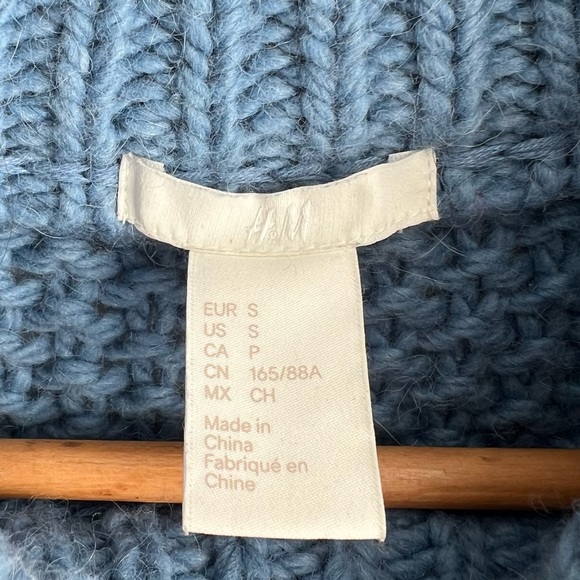 H&M Cable Knit Cornflower Blue Sweater Sz S - Picture 5 of 5